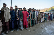 Afghans Returning from Torkham border